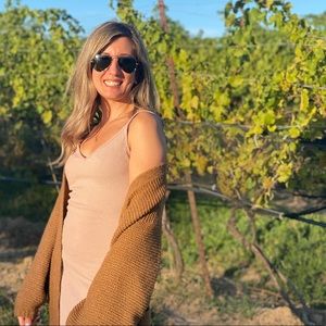 Meet your Posher, Stefania